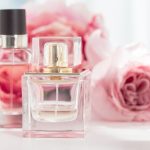 مقایسه اسانس‌های طبیعی و صنعتی در تولید عطر و ادکلن