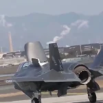 (ویدئو) نمایی دیدنی از فرود عمودی جنگنده F-35B لایتنینگ