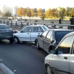 فوت یک پاکبان در اثر تصادف در بزرگراه زین الدین/ پاکبان‌ها همچنان به صورت سنتی در حال نظافت معابر بزرگراهی هستند!