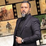 (عکس) سفر در زمان؛ «روزی که دیرباز پدر شد؛ کامبیز در کنار فرزندش»؛ سال 93