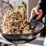 چگونه قارچها به بدن در مقابله با آنفلوآنزا کمک میکنند؟ چگونه قارچها به بدن در مقابله با آنفلوآنزا کمک میکنند؟