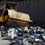 (تصاویر) نابودی ۲۸۰۰ دستگاه استخراج بیت‌کوین در استان البرز