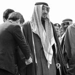 عکس؛ سفر در زمان؛ دیدار «امپراتور ژاپن در کنار ملک خالد، پادشاه عربستان»؛ سال 1359