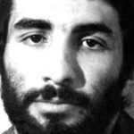 عکس؛ سفر در زمان؛ «شهید محمد جهان آراء در کنار فرزندش»؛ اواخر سال 59