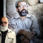 عکس؛ سفر به تاریخ؛ «شهید چمران» و برادرش «مهدی چمران» با لباس نظامی در جبهه