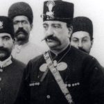 عکس؛ سفر به تاریخ؛ «ناصرالدین شاه» در کنار «چُرتی حسین خان» و «کودکان دربار»