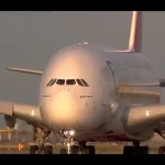 ببینید؛ لحظه تیک آف هواپیمای ایرباس A380 امارات؛ بزرگترین هواپیمای جهان