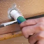 ببینید؛ ترفندی ساده برای اتصال شیرآب فلزی به لوله پی وی سی