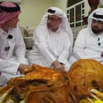 ببینید؛ غذای خیابانی در قطر؛ پخت مندی عربی با شتر کامل