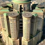 ببینید؛ بزرگترین هتل جهان در عربستان که ۴ باند فرود هواپیما دارد