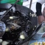 ببینید؛ غذای خیابانی در هند؛ پخت «سالا پونوگولو/اسنک سنتی» در آندرا پرادش
