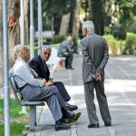درخواست پرداخت کمک معیشت برابر ده درصد حداقل حقوق به بازنشستگان حداقل‌بگیر
