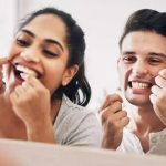 اولین نخ دندان هوشمند جهان، سطح استرس و وجود سرطان در شما را ردیابی می‌کند