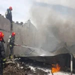 آتش‌سوزی انبار خیابان مولوی/ گزارشی از مصدومیت یا مرگ دریافت نشده است