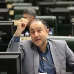 برخی دولت چهاردهم را با شرکت سهامی اشتباه گرفته‌اند / مطرح کردن برخی صحبت‌ها از تریبون رسمی مجلس جز فراری دادن سرمایه‌های کشور چیز دیگری عاید کشور نمی‌کند