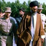 عکس؛ سفر به تاریخ؛ «شهید صیاد شیرازی» در کنار «رهبر انقلاب» در دیدار با «حافظ اسد»؛ سال 1363
