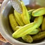 ببینید؛ غذای روستایی در هند؛ پخت خوراک کاری مرغ و غذای محلی «پتول درما»
