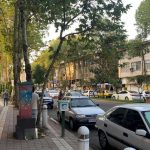 عکس؛ سفر در زمان؛ «5 جوان گیلانی در بلوار گلسار رشت، وقتی زمین خالی بود»؛ سال 1355